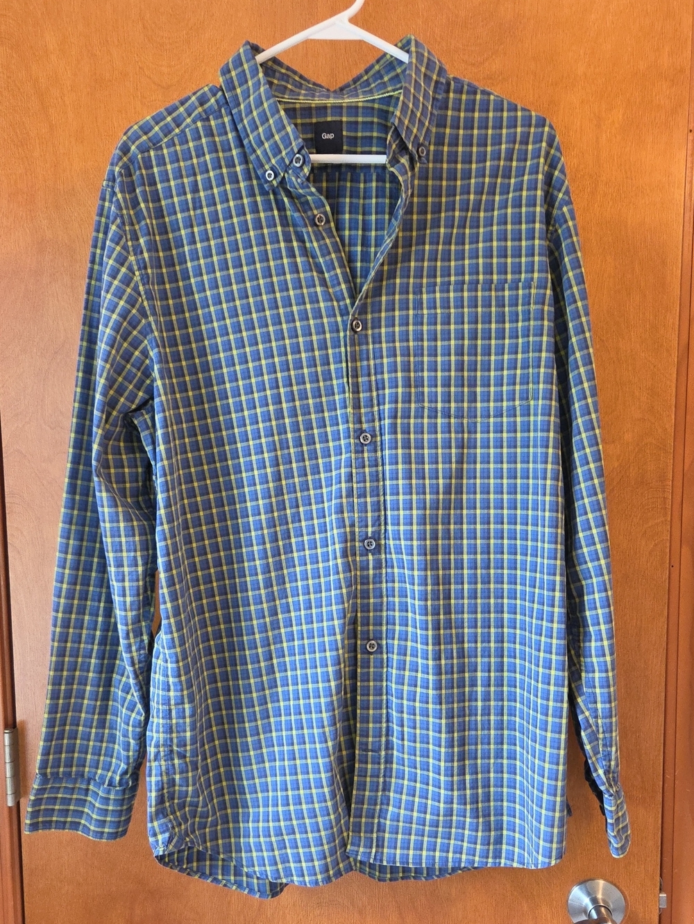 GAP Men's Blue and Yellow Checked Button-Down Shirt